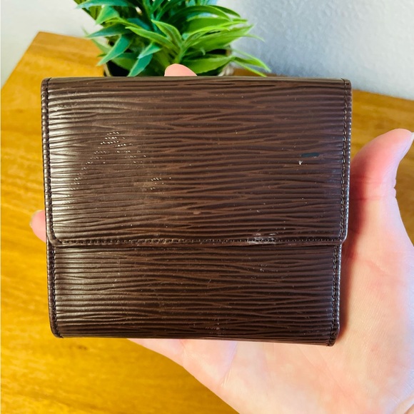 LOUIS VUITTON Elise Epi Leather Brown Compact Wallet 💯 AUTHENTIC - Picture 4 of 15
